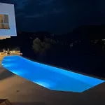Infinia, Lefkada