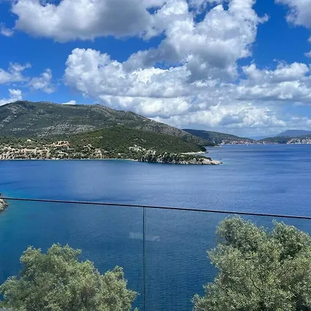 Infinia, Lefkada *