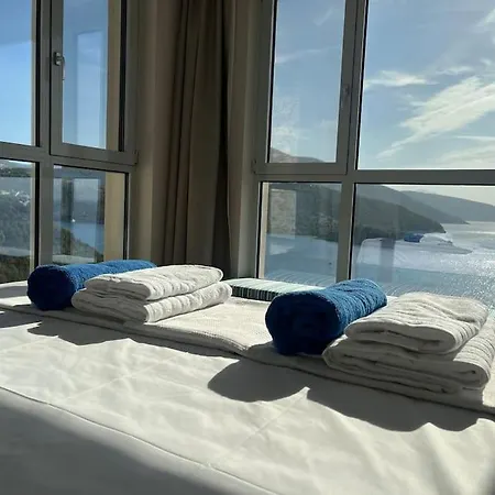 Infinia, Lefkada シヴォタ