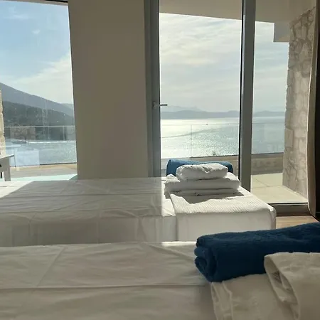Infinia, Lefkada Villa *