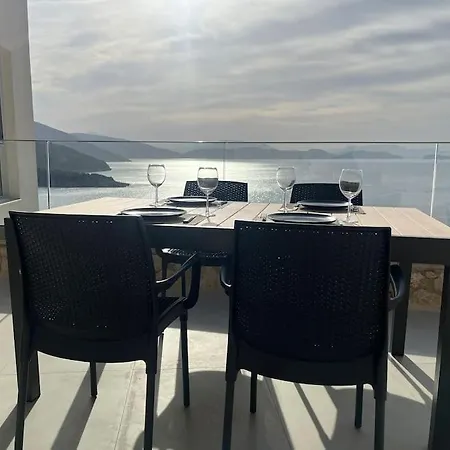 Infinia, Lefkada * シヴォタ